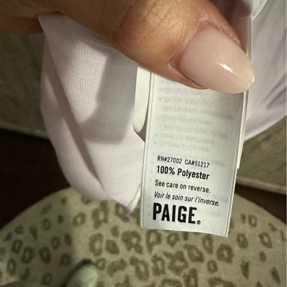 Like New!  Paige “Laramie” silky short sleeve flutter sleeve top in lavender Med - Picture 8 of 12